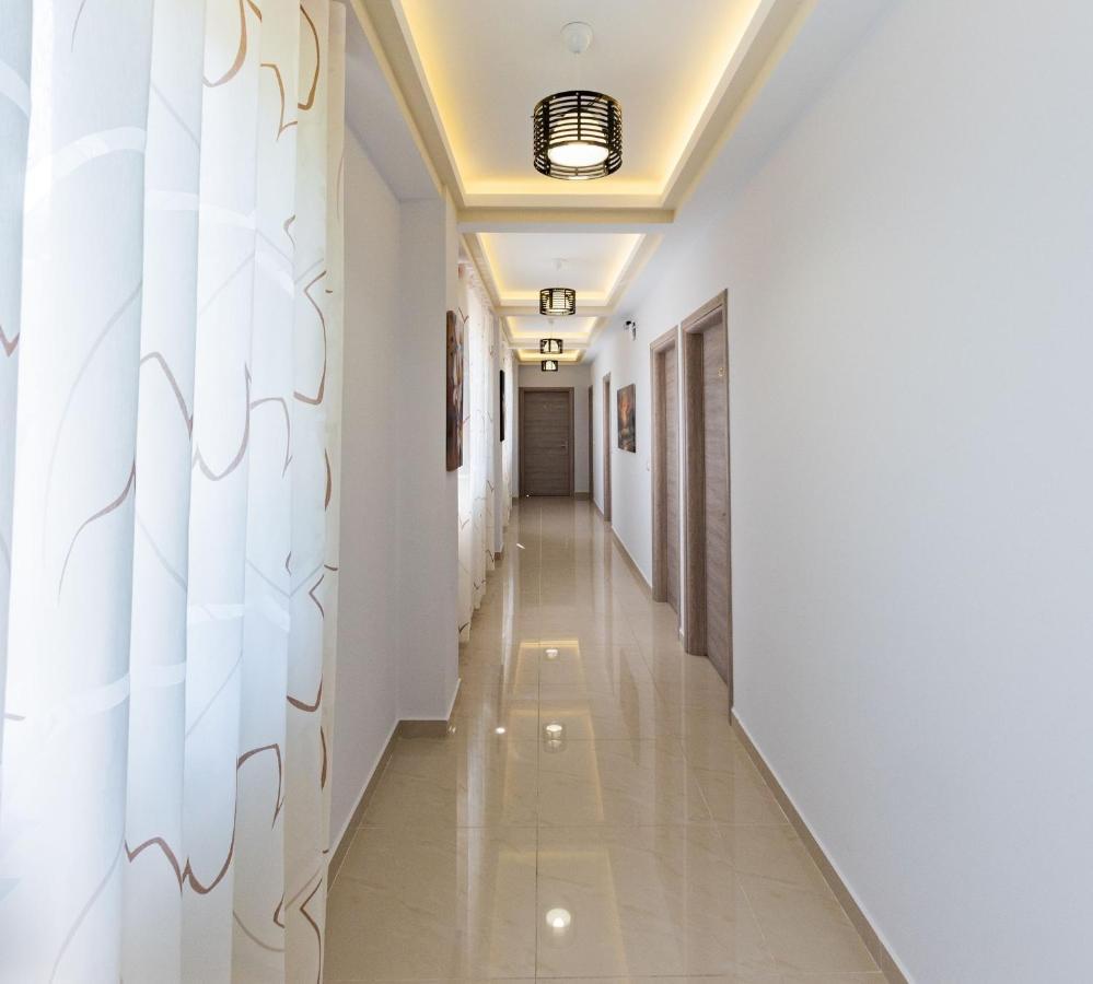 The City Gate Hotel Sarande Exterior photo