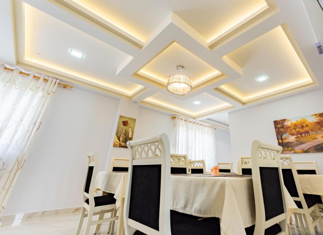 The City Gate Hotel Sarande Exterior photo